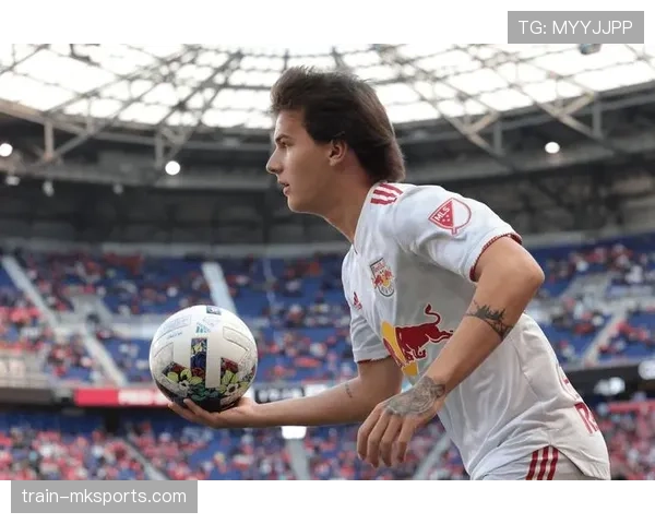 门兴防守稳固成关键，助力球队新赛季稳步争佳绩